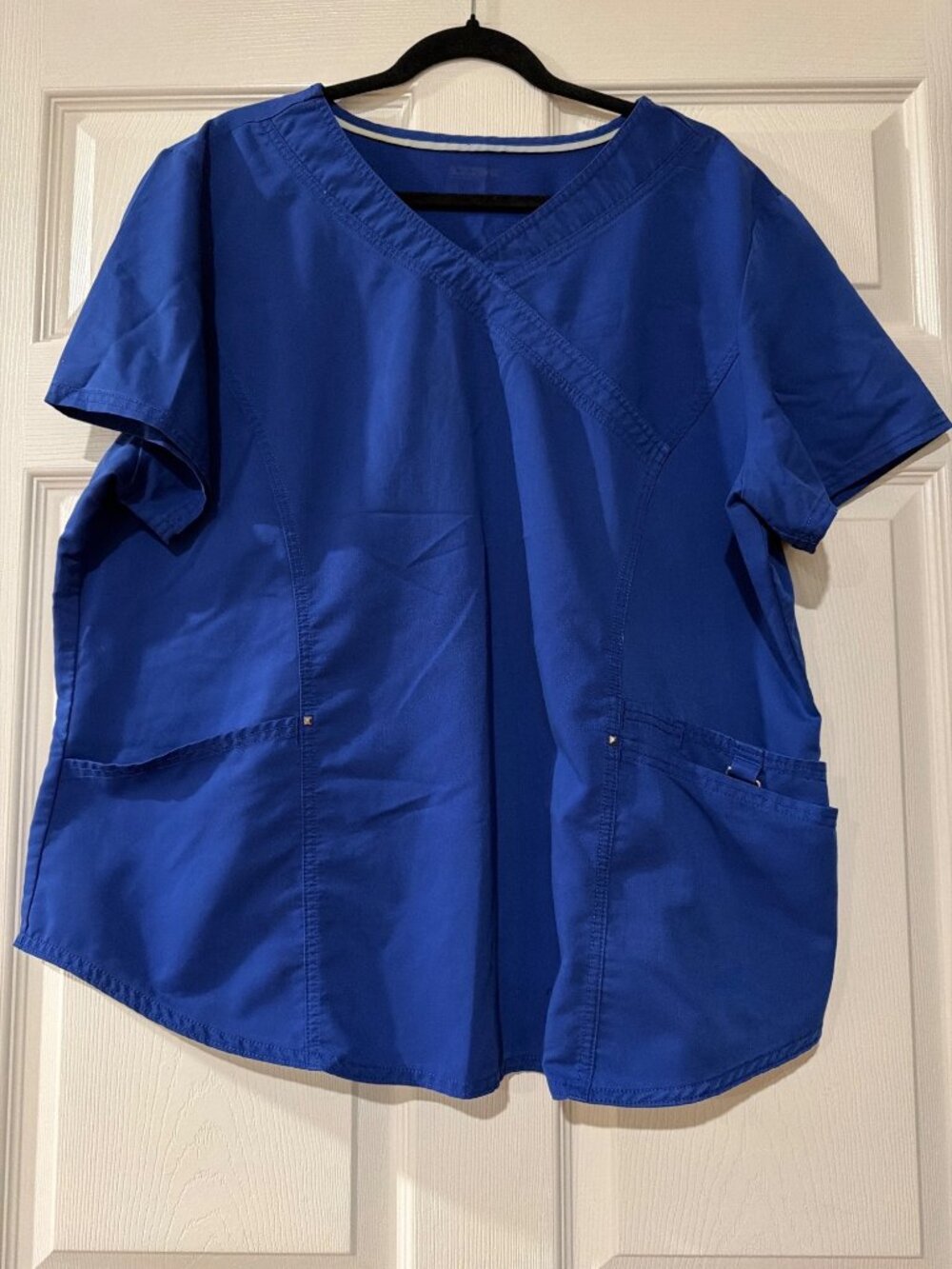 Electric Blue Womens Scrub Top 2XL With Pockets Polyester Blend Made In Banglade